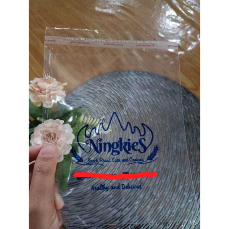 

ONGKOS SABLON PLASTIK OPP ROTI 1 WARNA 1 SISI