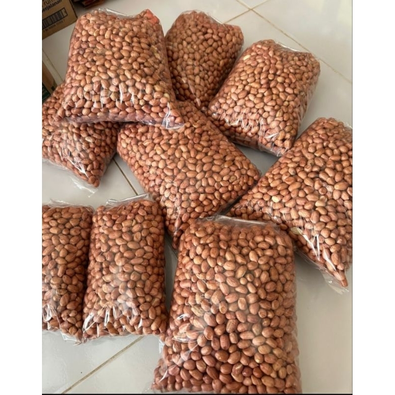 KACANG TANAH 1 KG