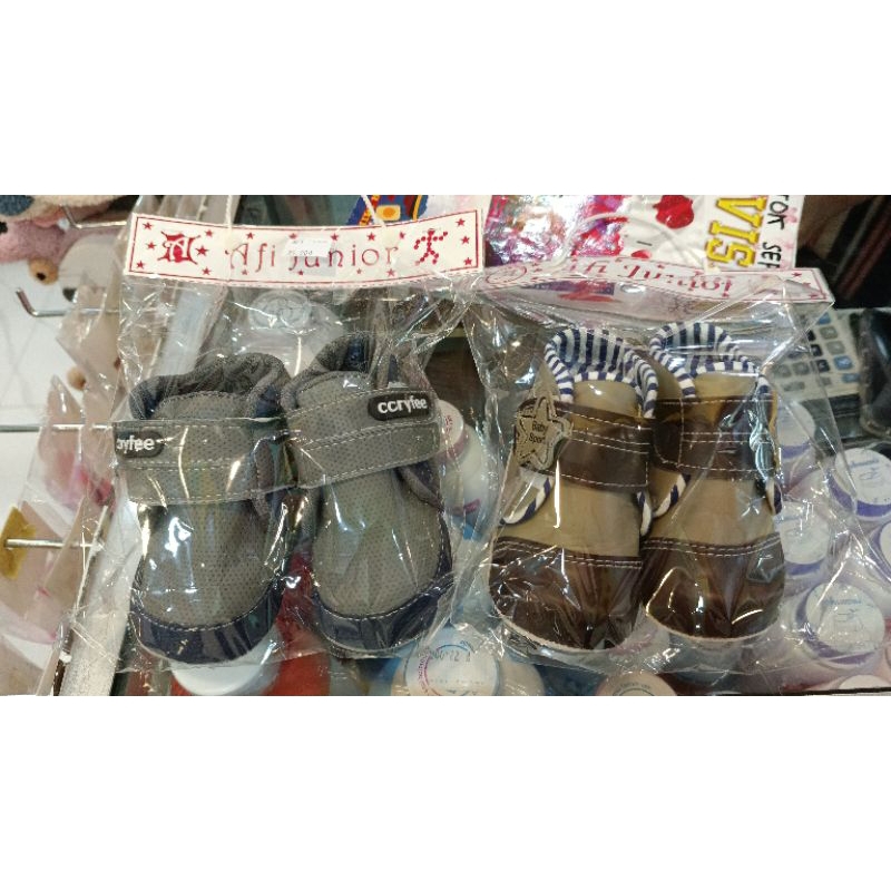 SEPATU USIA 5 BULAN (khusus keep)