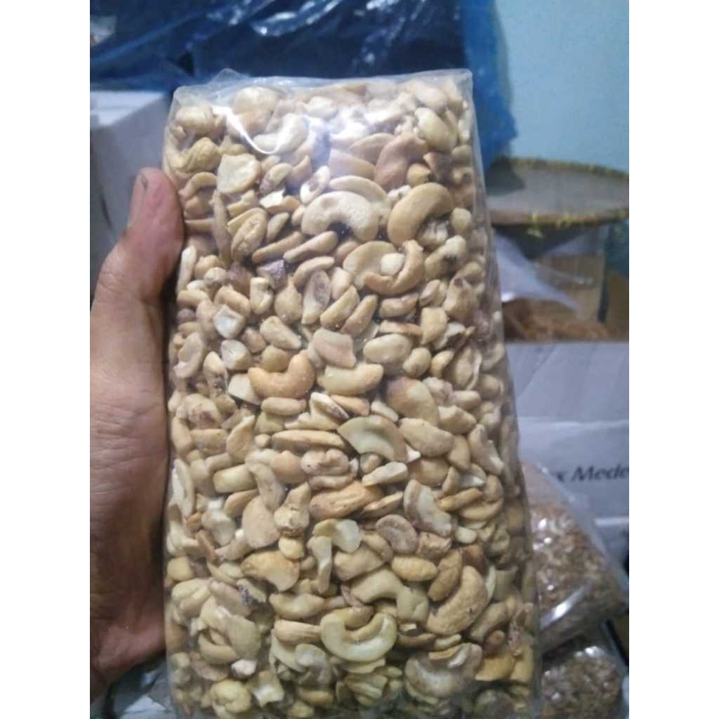 

Kacang Mede utuh mentah harga per kg