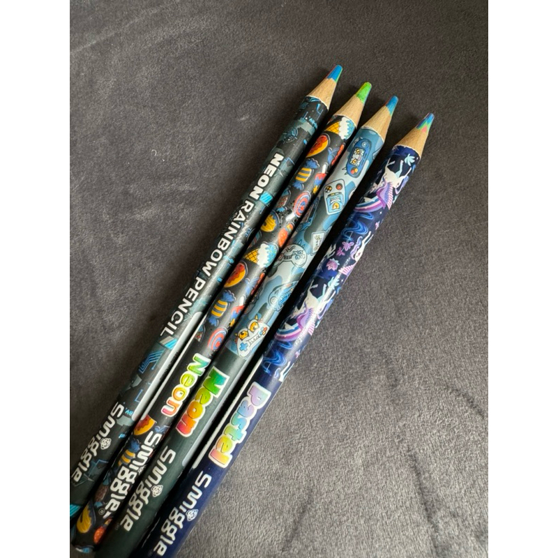 

Sm*ggle Rainbow Pencils
