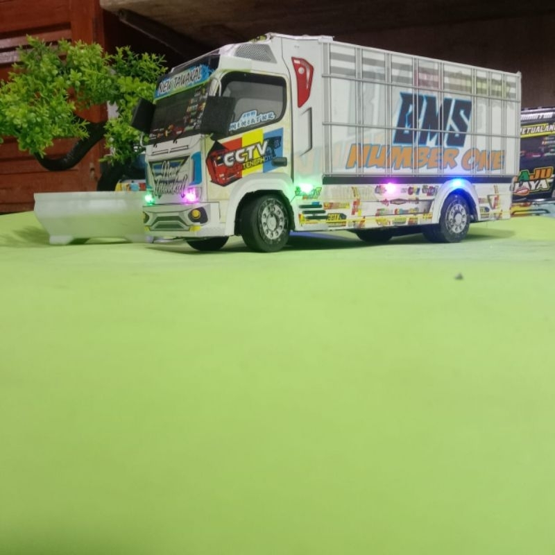 Miniatur Truk Oleng Murah New Tawakal