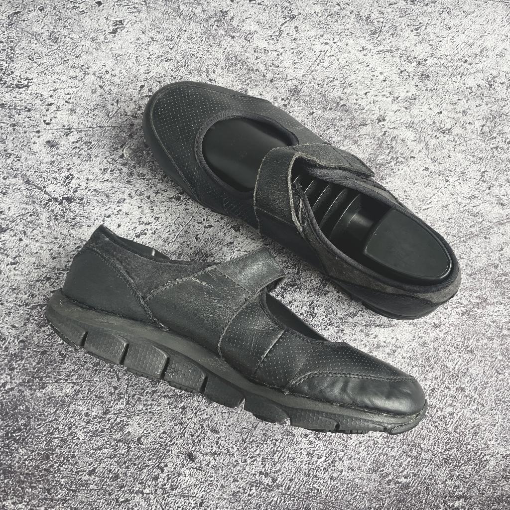 Sepatu Sneakers Preloved Skechers Original Size 38 sd 39