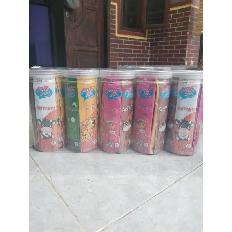 

Snack,cemilan,makanan ringan,mi lidi 1pak harga murah isi 5 pcs,isi 100