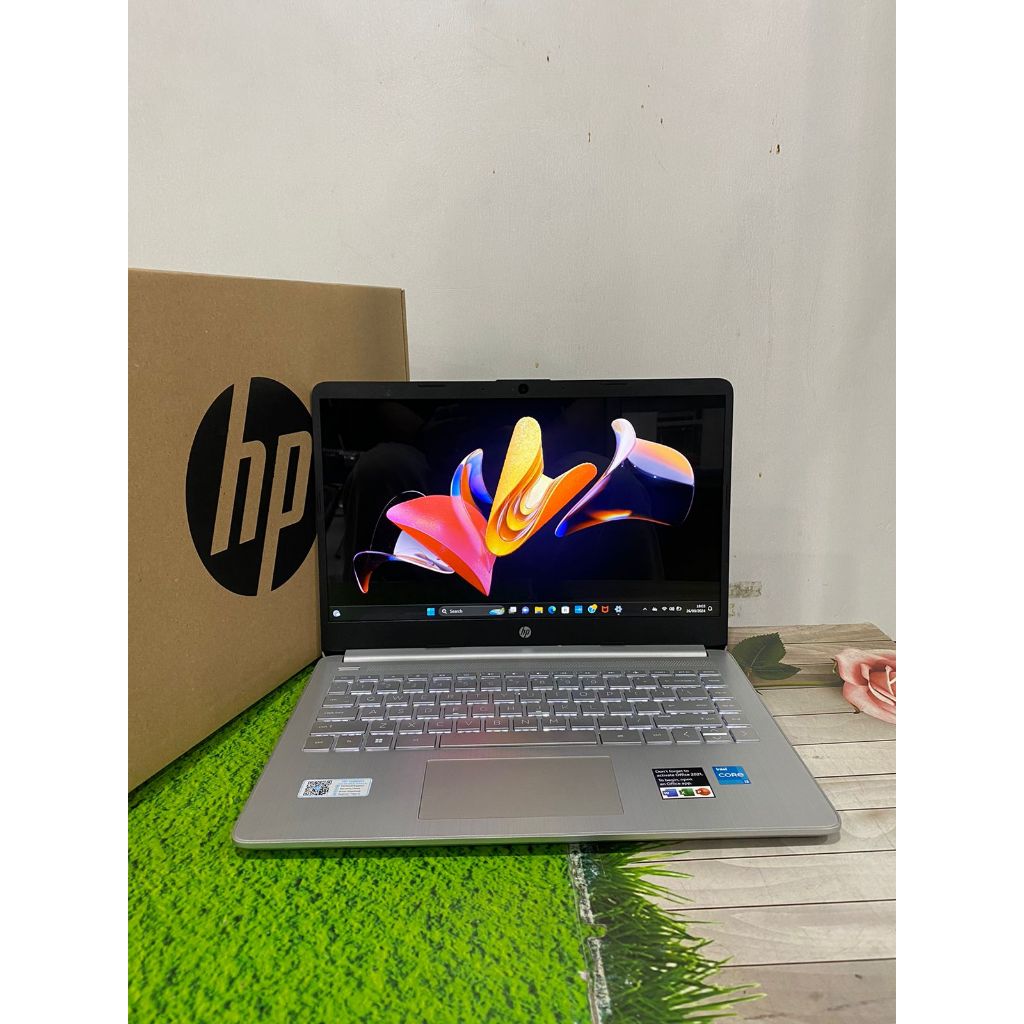 HP 14S-DQ2614TU Core i3 gen 11 Ram 8GB 512 SSD Win.11-14"FHD IPS Slim MURAH