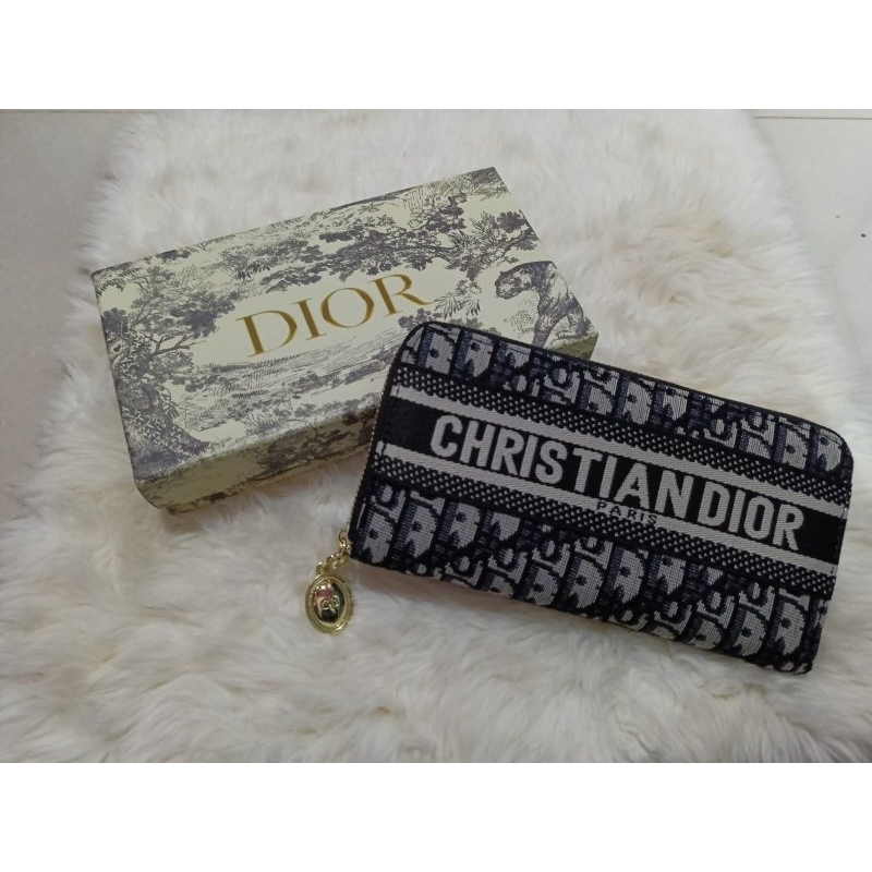 dompet panjang dior