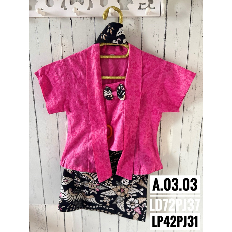 Kebaya Batik Anak Set (Atasan, Rok dan bandana)