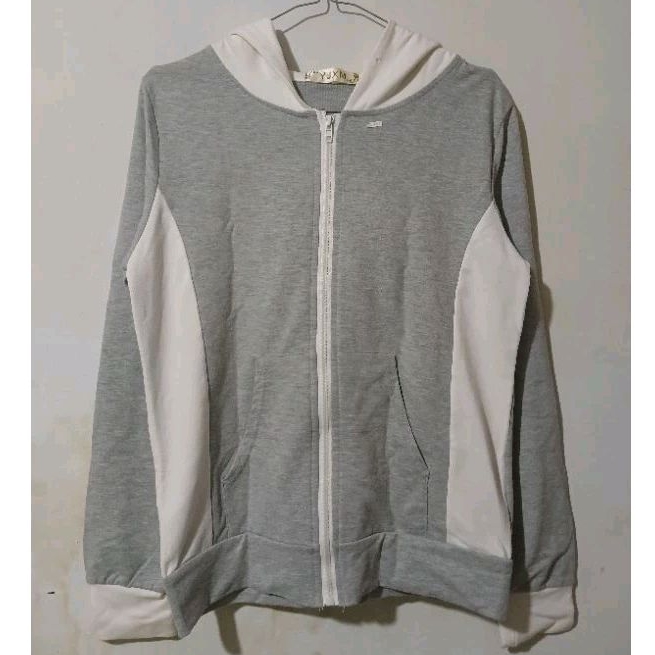 Hoodie zipper preloved