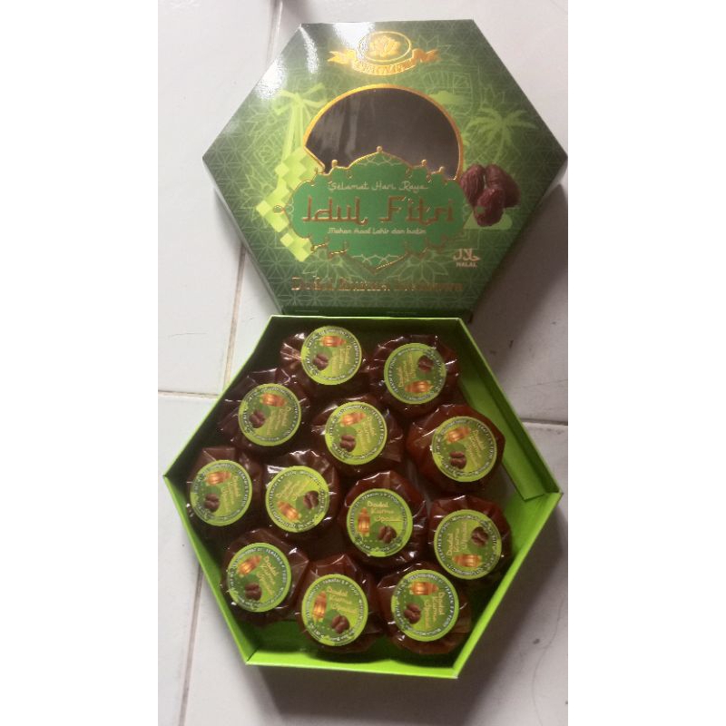 

kue keranjang kurma mini isi 12 lebaran idul fitri