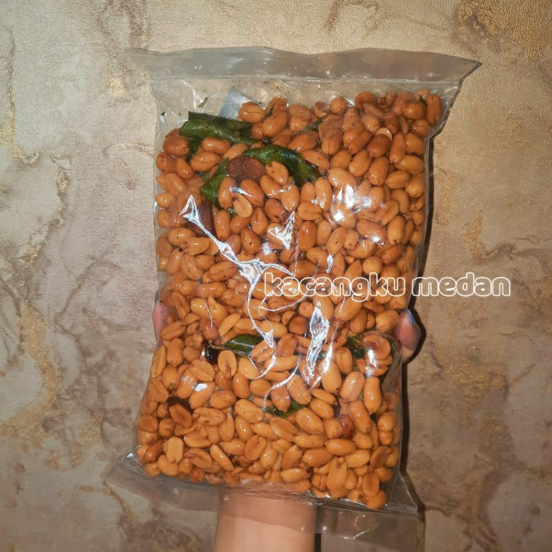 

Kacang Bawang daun jeruk (500gr) ~ Jamin fresh dan new !!!