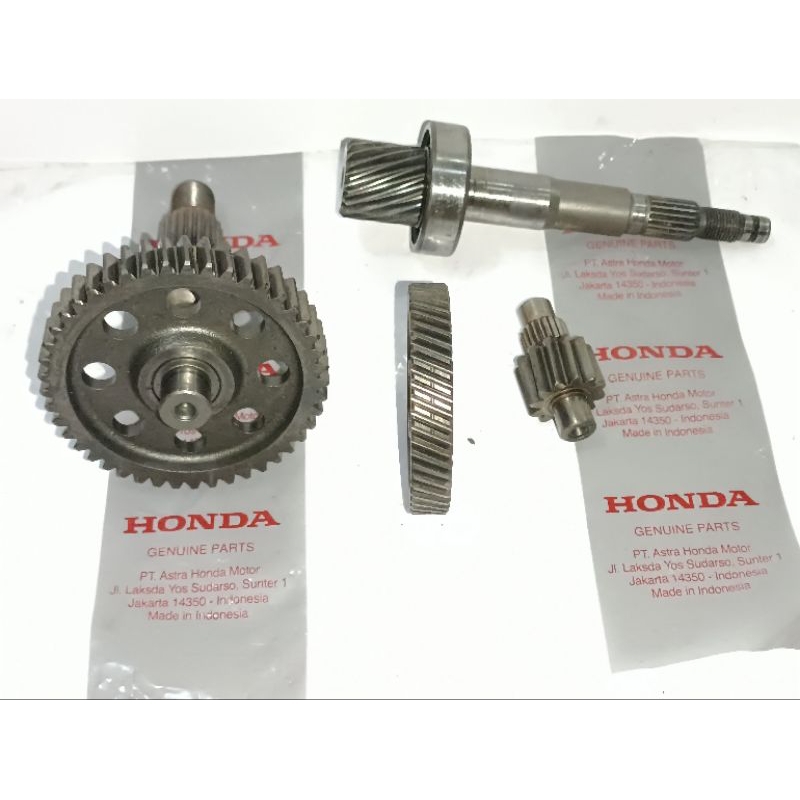 gigi rasio gearbox transmisi beat fi kzl scoopy fi stater kasar 2013 2014 original