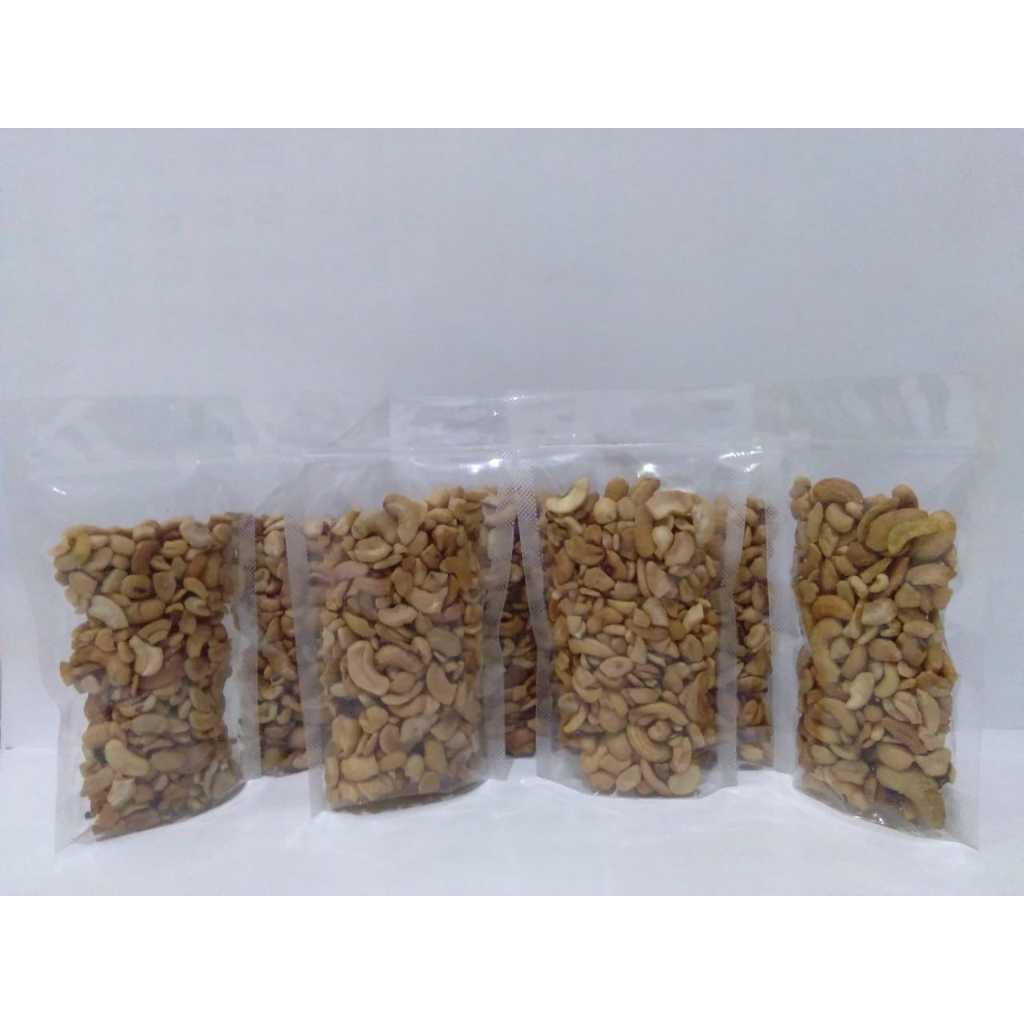 

Kacang Mede patahan matang ukuran 100 gram