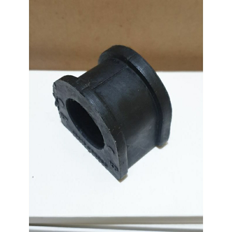 karet stabilizer/shaft depan Raize/Rocky (48815-bz210)