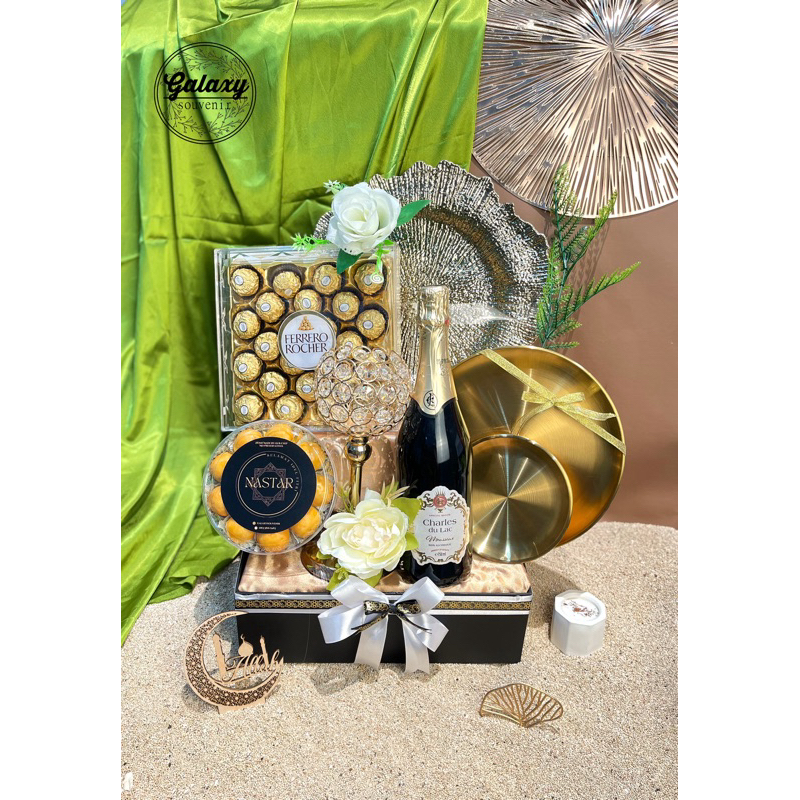 

ROYAL EID by Galaxy Souvenir - Hampers Lebaran Idul Fitri Premium Custom
