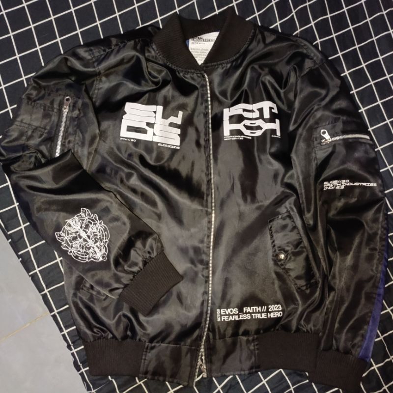 BOMBER JACKET FTH X EVOS