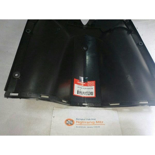 cover dasboard lexsil kunci kontak vario  125 fi kode part 8114a kzr 600zb