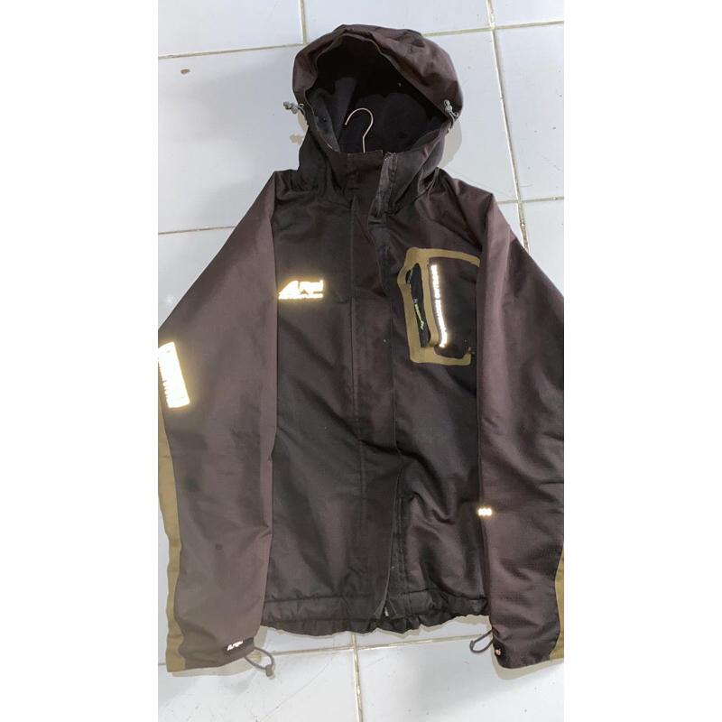 jaket arei second