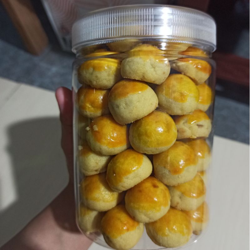

Nastar toples tabung 750 ml