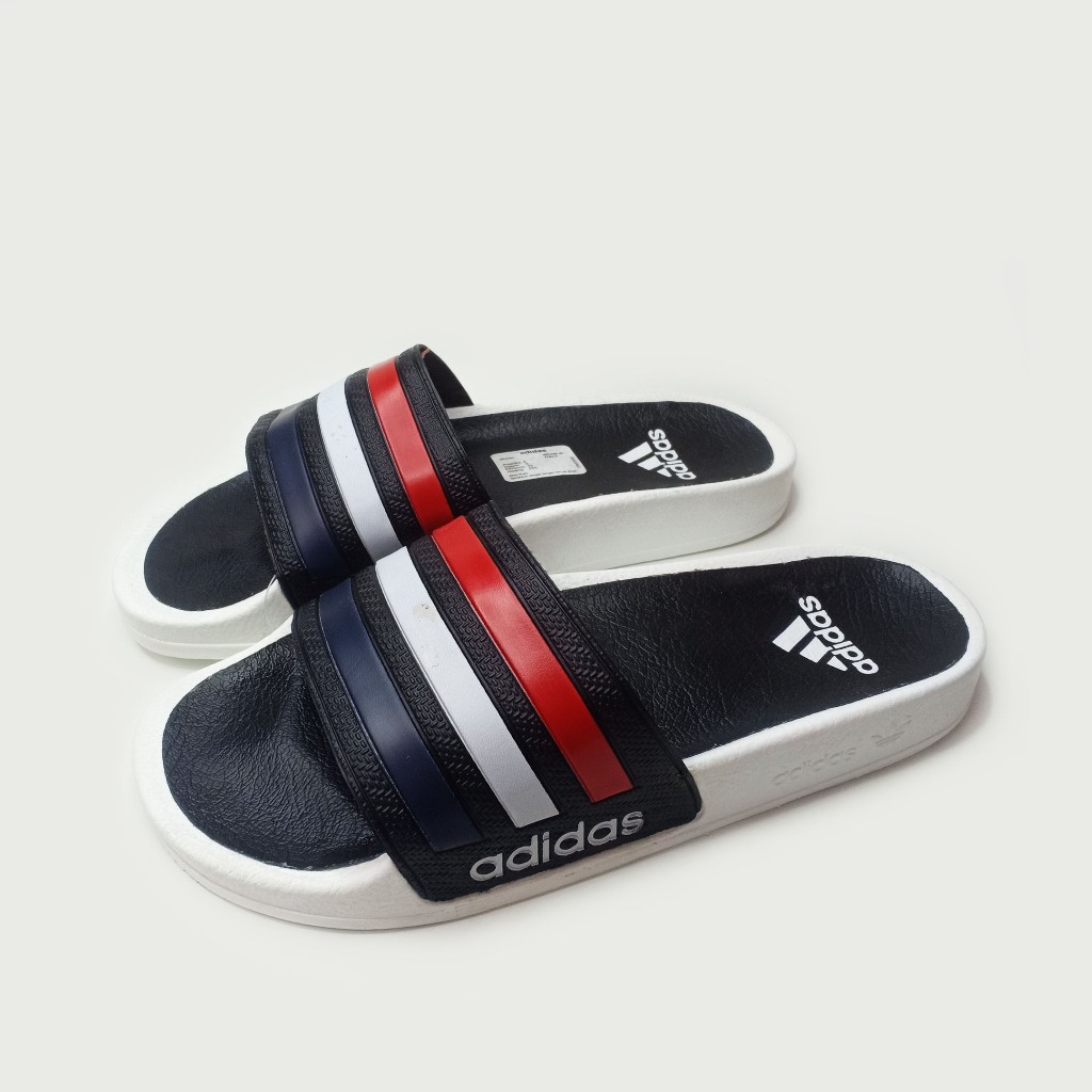 Sandal Casual slide Adidas pria wanita tipe selop Putih Insol hitam motif garis merah putih navy