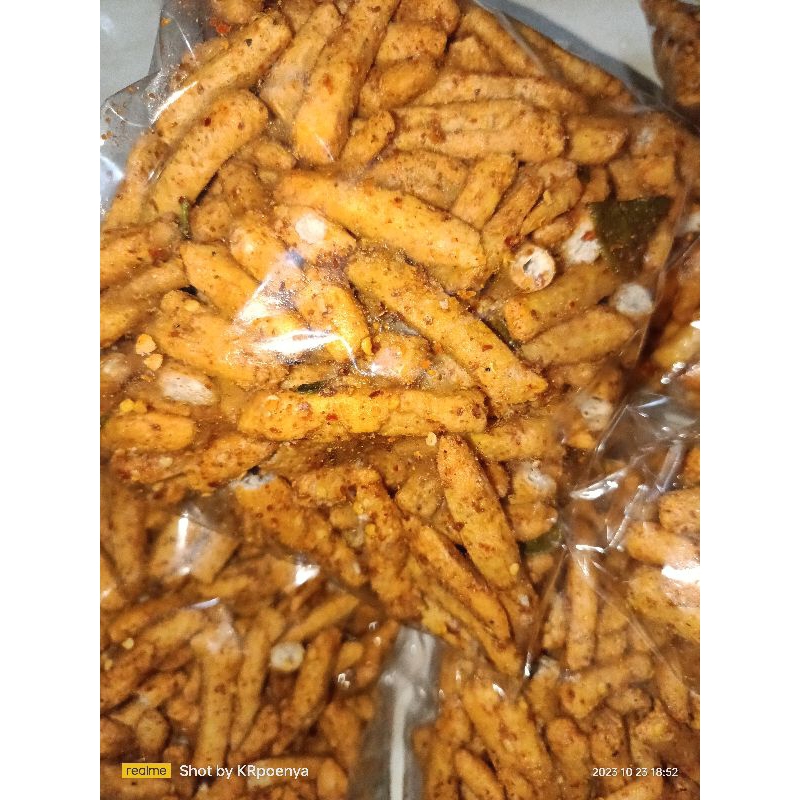 

Basreng daun jeruk pedas 500g