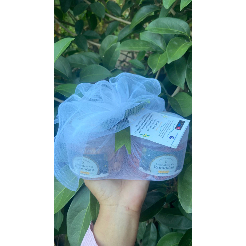 

HAMPERS LEBARAN KAIN TILE