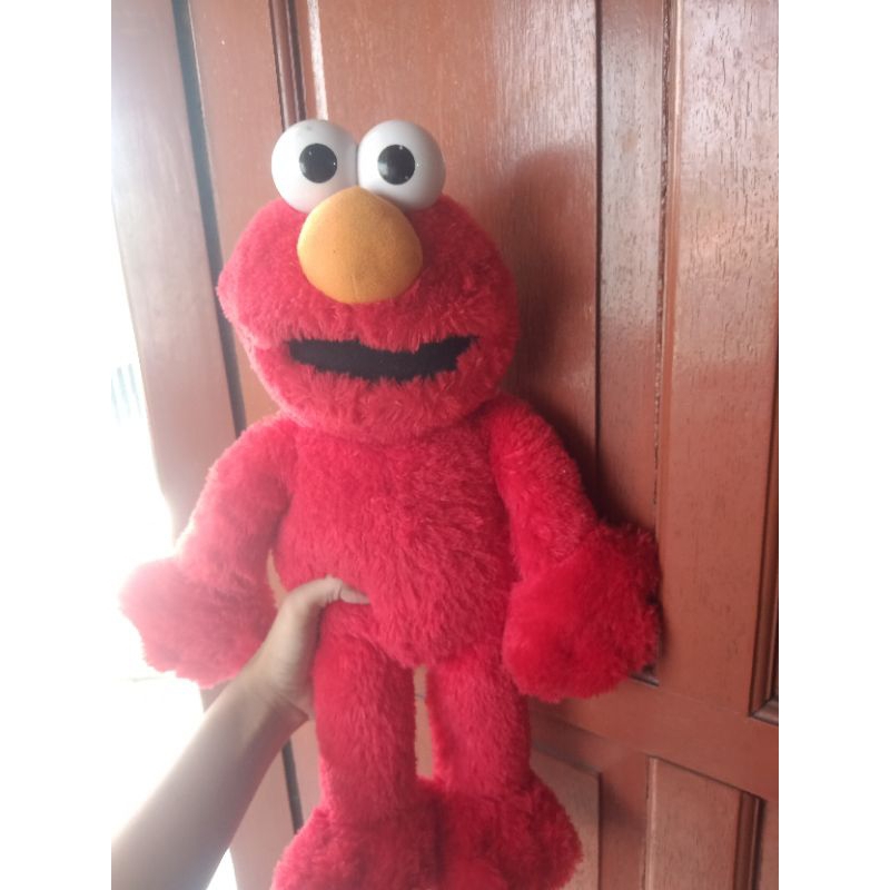 boneka elektrik elmo sesame street