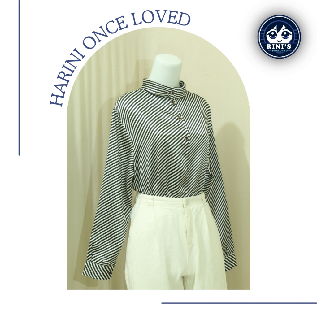 Blouse Hitam-Putih Garis
