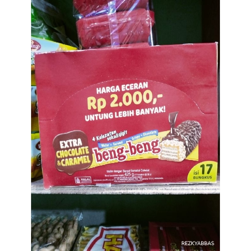 

beng beng wafer extra cokelat dan caramel 25gr/pcs 17 pcs/box