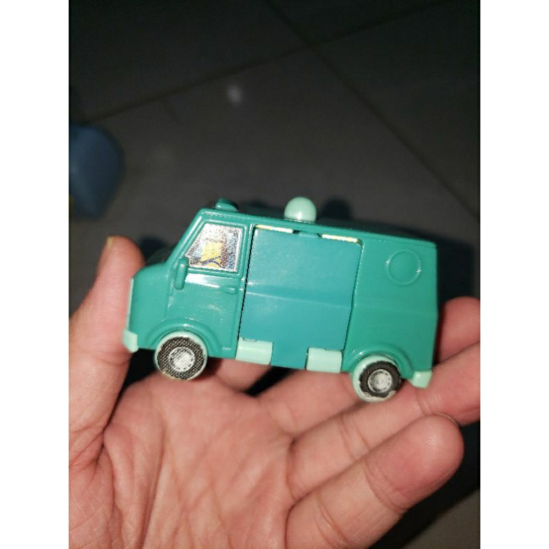 MOBIL MINIONS PRELOVED LIKE NEW JUALAN MAINAN BEKAS MCDONALD'S HAPPYMEAL HAPPY MEAL CARS DESPICABLE ME