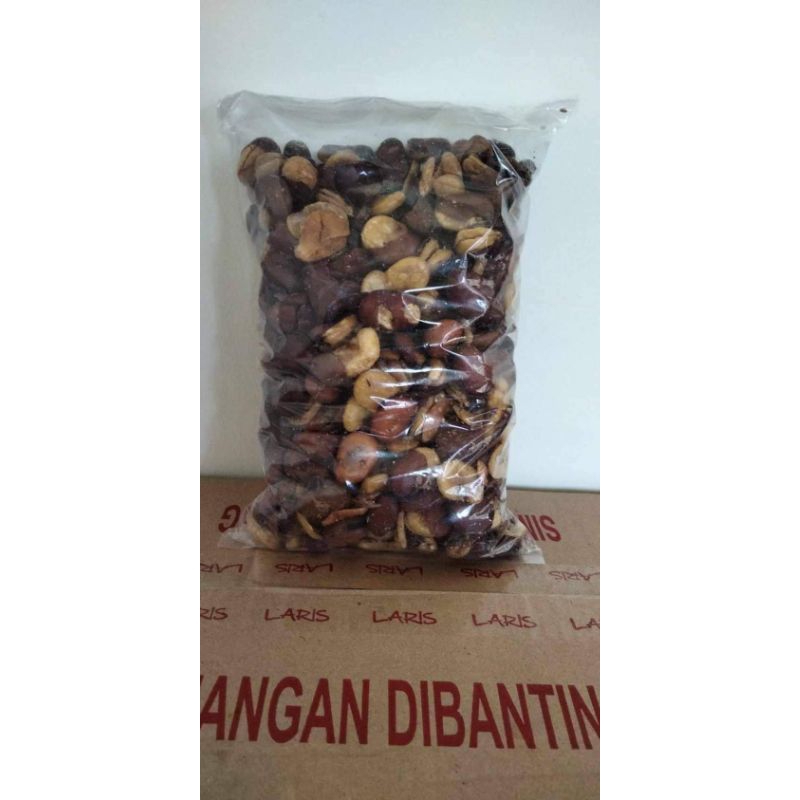 

KACANG KORRO 1 KG DIJAMIN RENYAHNYA