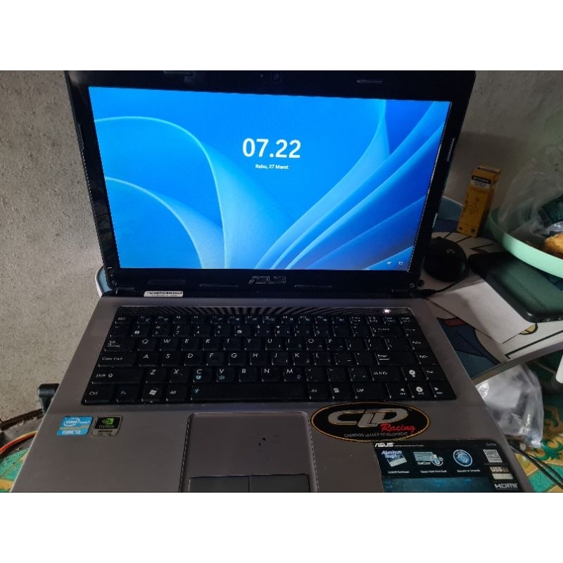 Laptop Asus A43s i3
