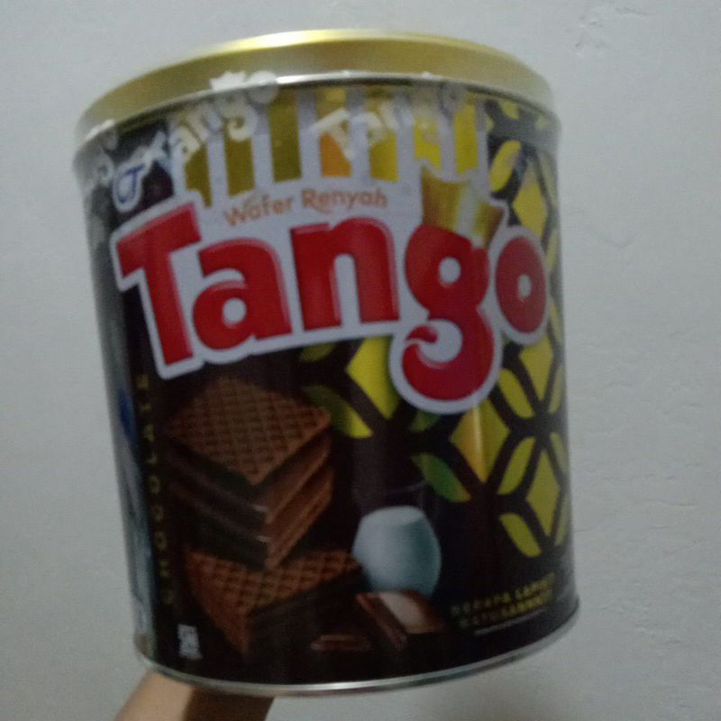 

Wafer Tango kaleng 270 gram