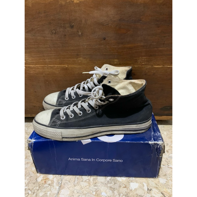 Sepatu Converse designed in usa size 44.5 fit 45 (29 cm)