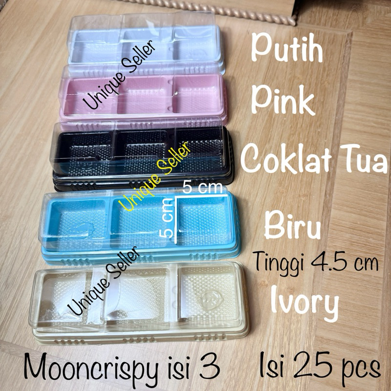 

[Isi25] Mika Kue Mochi Mooncake Mooncrispy Sekat 3 Putih Pink Biru Ivory Coklat / Mika Moon Cake isi 3 / Mika Moon Crispy isi 3 / Mika Mooncrispy is 3 / Mika Pie Susu / Mika Pie Coklat / Mika Kue Kotak Kecil 5 cm / Mika Kue Kotak Kecil 5cm isi 3i