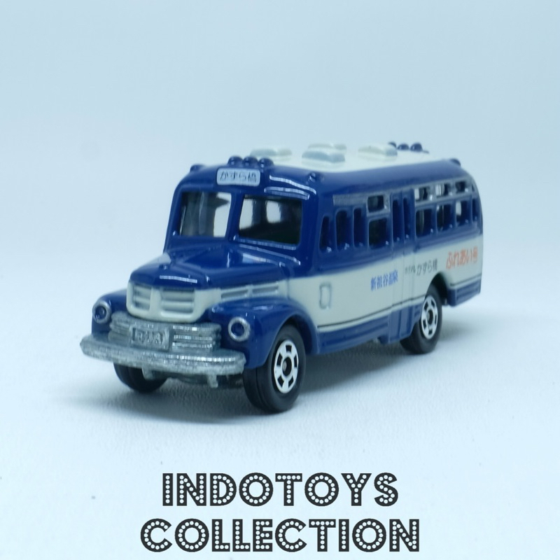 Tomica ~ Isuzu Bonnet Bus (Made in Japan)