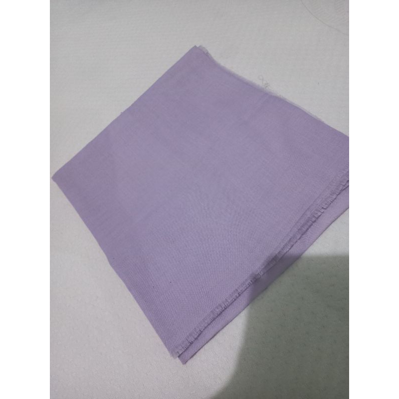 [PRELOVED] HIJAB SEGIEMPAT SAUDIA ARABIA WARNA UNGU LYLAC VIOLET CANTIK MUDAH DIATUR