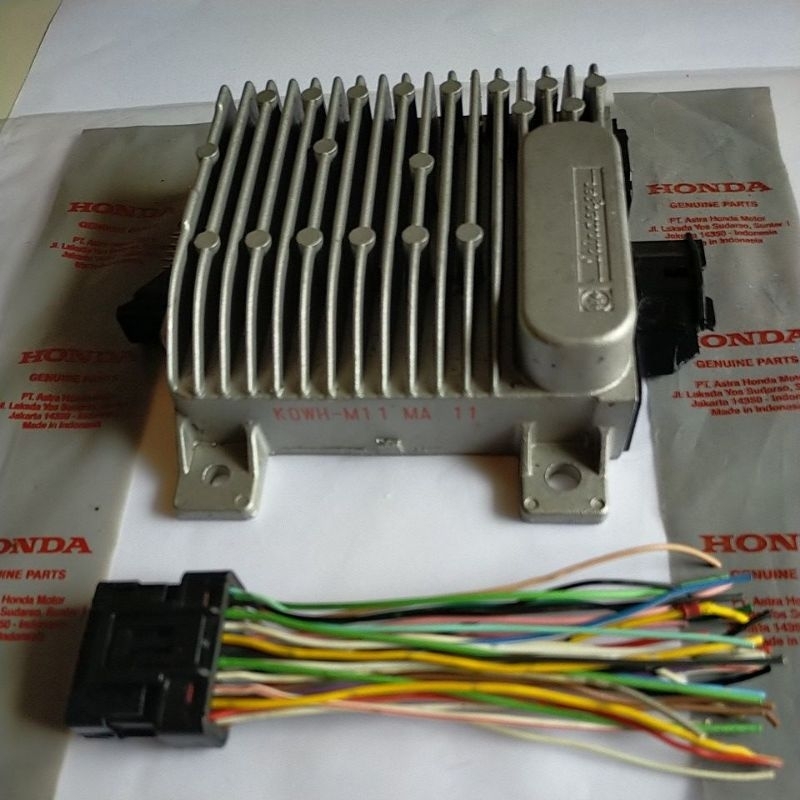 ECU  Adv 150 Honda ADV 150 plus soket  ECU minus soket pecah di jamin fungsi asli original
