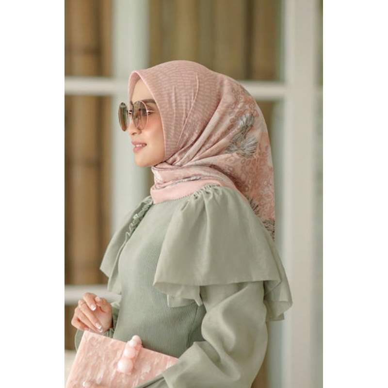 Buttonscarves Les Amities - Peach