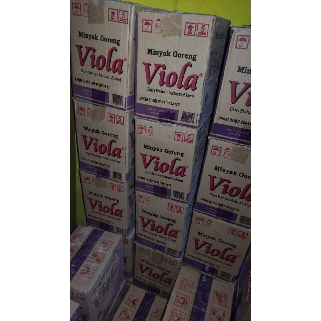 

Minyak Goreng VIOLA 750ml DUS