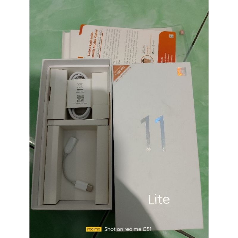 Xiaomi mi 11 lite bekas 8/128Gb