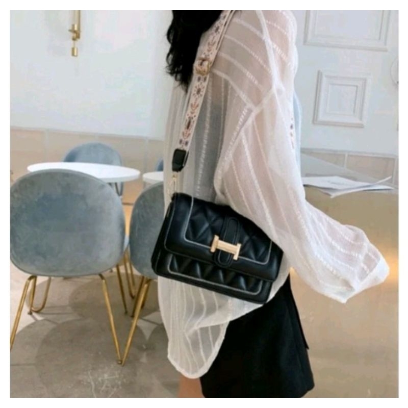 Tas Selempang wanita kekinian MJ_HERRABLE SLING BAG