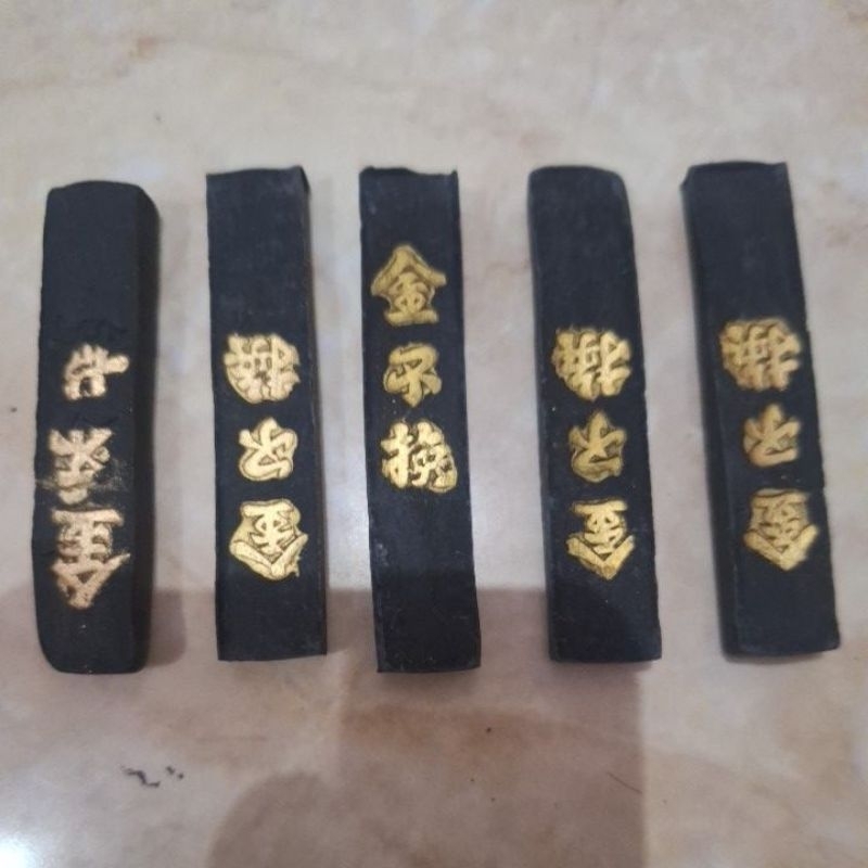 

Tinta batang tinta padat tinta gosok Original Ukuran Kecil 6 cm (1 biji)