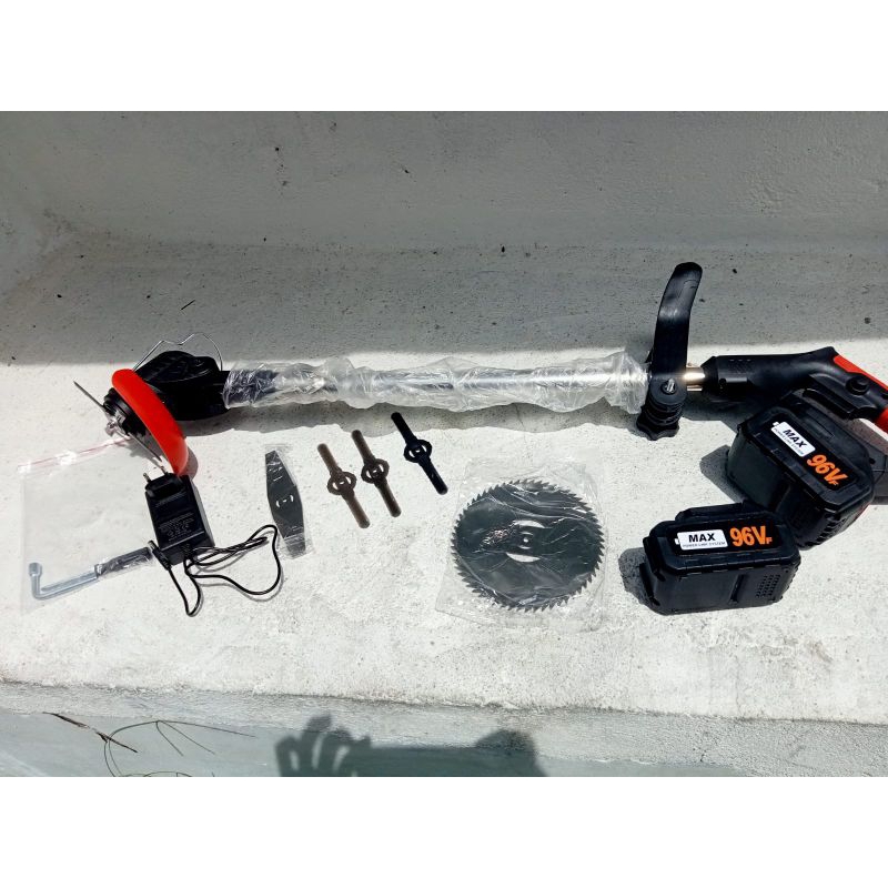 Mesin Potong Rumput Baterai UCHIHA 98volt JAPAN