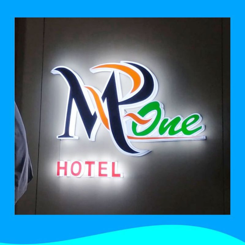 Huruf Timbul Akrilik / Acrylic Led Lampu Nyala Huruf LED Timbul 3D Ukuran Custom  Letter Box Acrylic