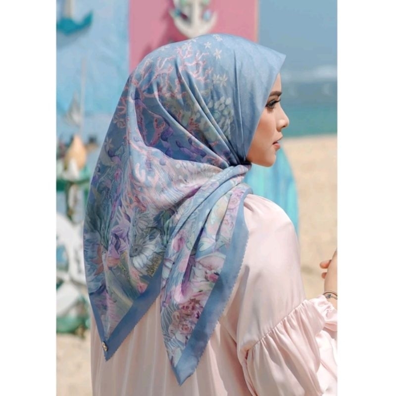 LITTLE MERMAID SERIES BUTTONSCARVES