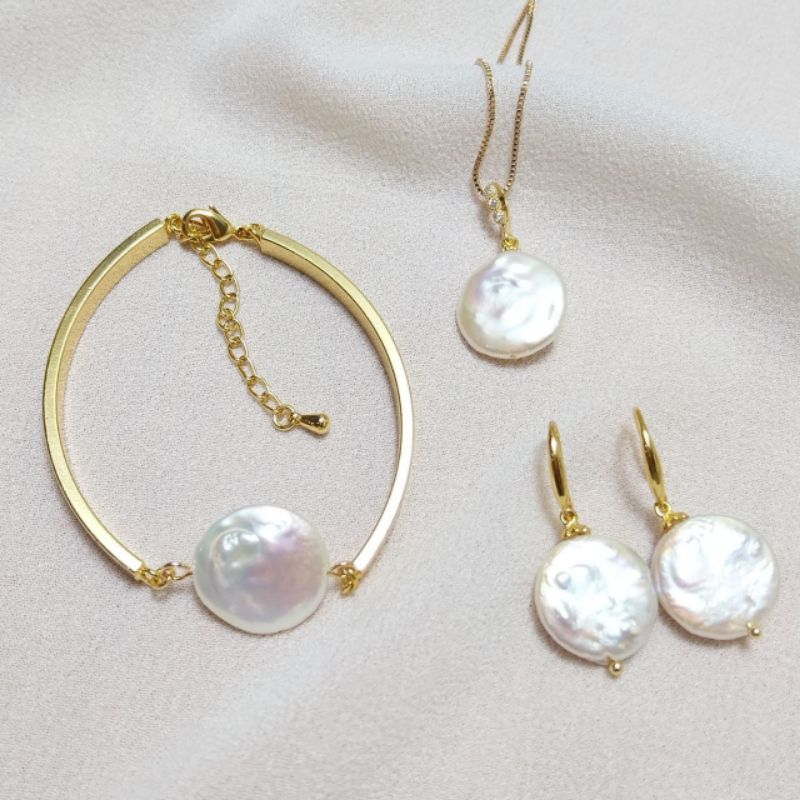 Perhiasan set rhodium mutiara laut keshi