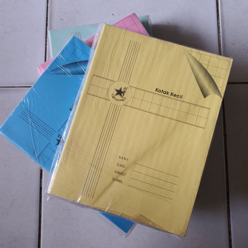 

Buku Tulis Kotak² 1cm Bintang Obor per pak
