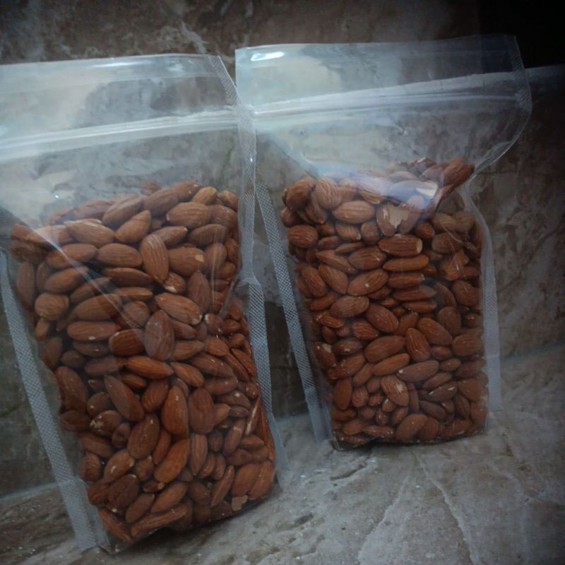 

Kacang almond panggang kupas 500gr