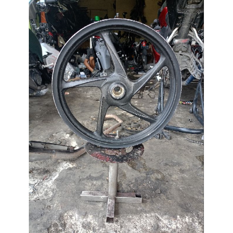 velq/velag/pelak depan Honda beat old original