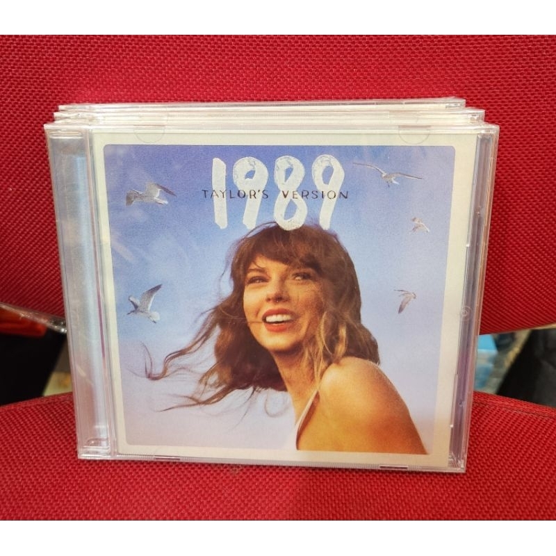 CD. TAYLOR SWIFT 1989 TAYLOR'S VERSION PLUS FHOTOS ( BLUE - EDITION )CD. TAYLOR SWIFT 1989 TAYLOR'S 